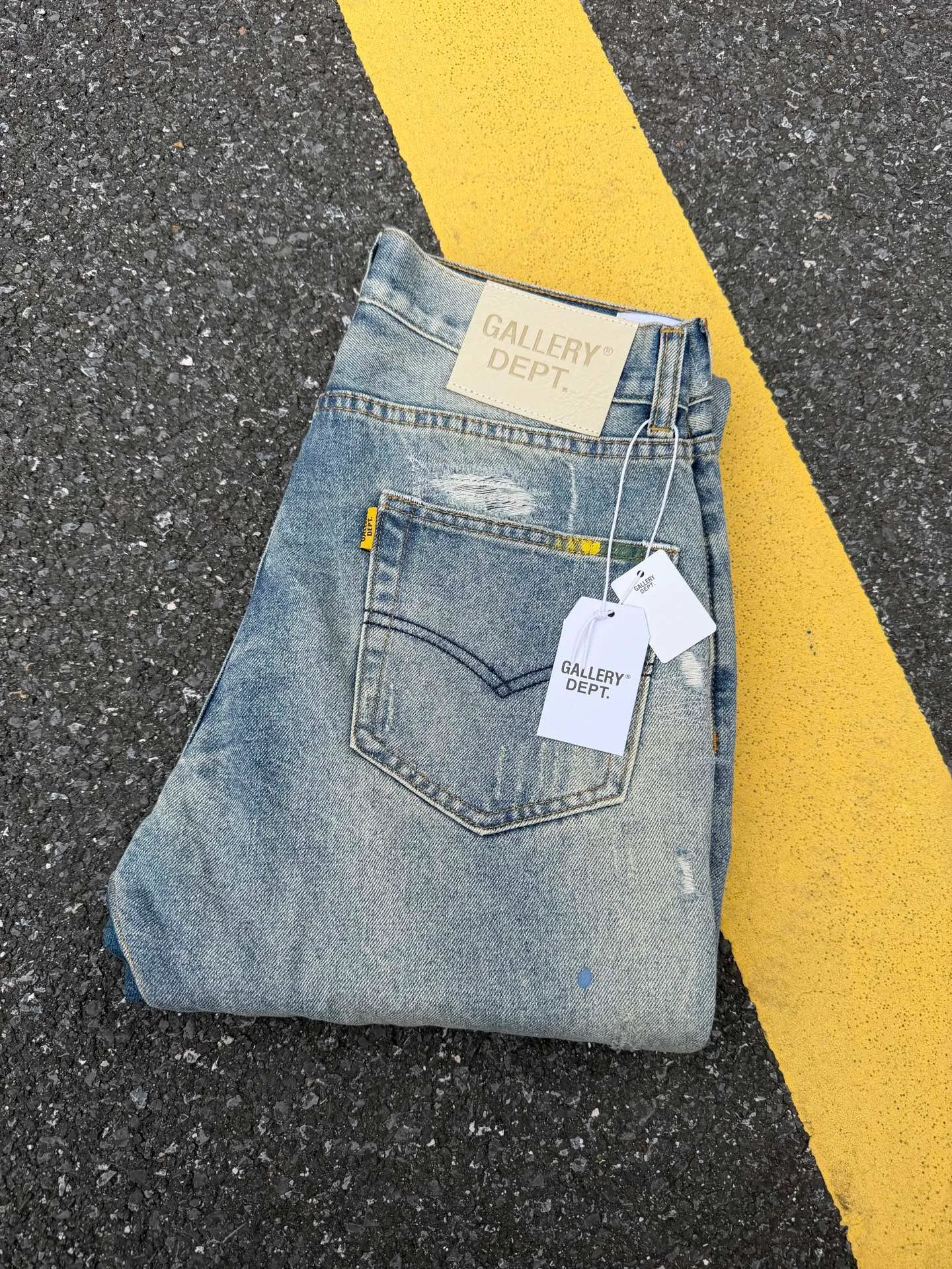 P300💰GA02 Top heavy industry GALLERY DEPT. Spliced ​​ink splash paint hand-stitched holes washed retro jeans men and women high street splash ink pants micro-flared casual trousers trendy couple same style Size: 28 30 32 34 36 (corresponds to S M L XL XXL)